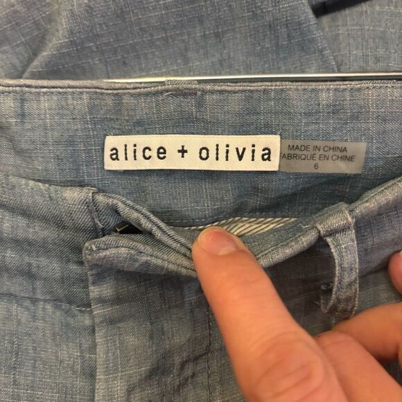 Alice + Olivia Women’s Chambray Pompey Gaucho Linen Blend Relax Loose Long Pants - Picture 5 of 8